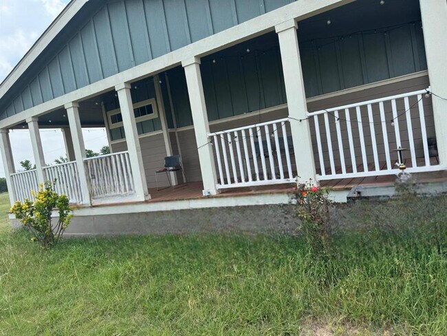Primary Photo - 2804 Black Waxy Rd