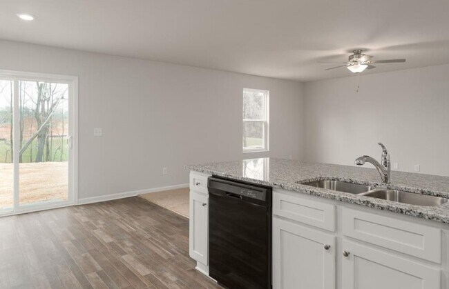 Building Photo - 4725 Hazelburn Dr