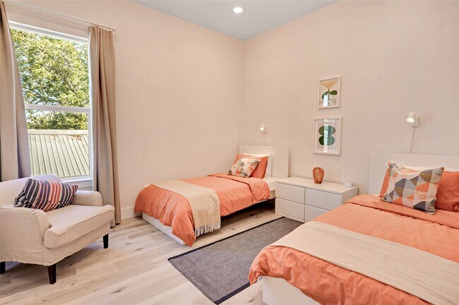 Building Photo - 5908 St Augustine St