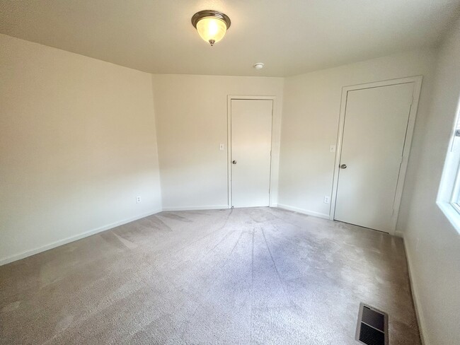 Building Photo - 500 Northgate Dr