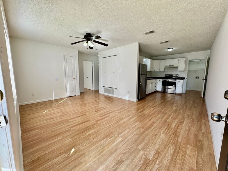 Building Photo - 306 Edmond St