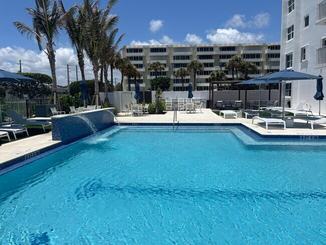 Building Photo - 3000 S Ocean Blvd