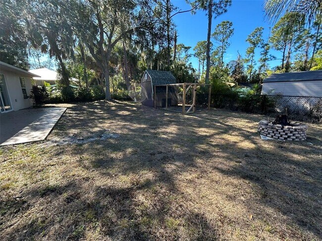 Building Photo - 5479 Gannaway St