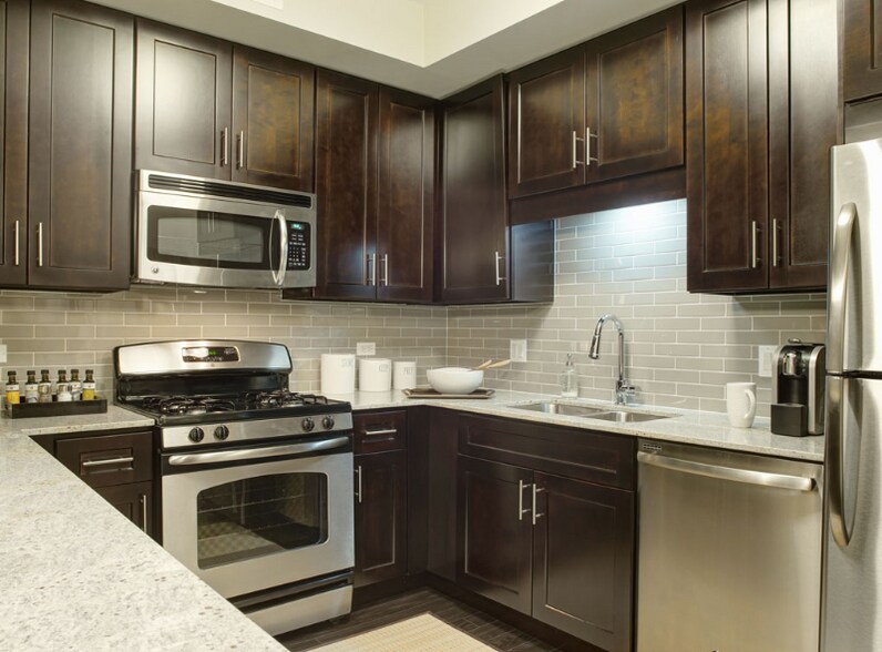 Building Photo - 401 N Clark St