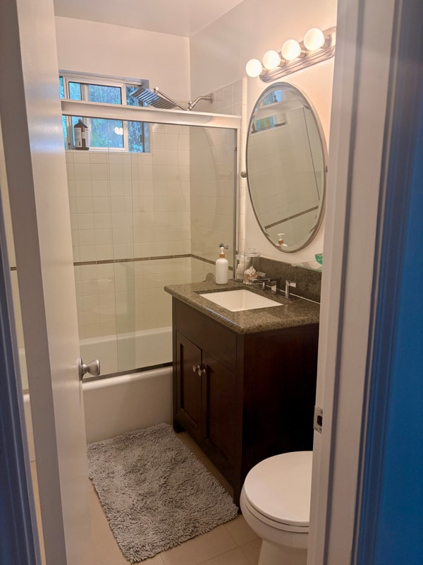 Building Photo - 2002 4th St