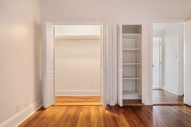 Building Photo - 321 Tappan St