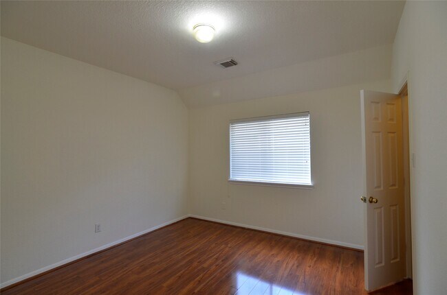Building Photo - 1210 Ivory Meadow Ln