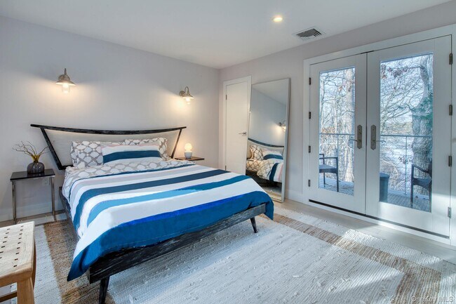 Building Photo - 57 Big Fresh Pond Rd