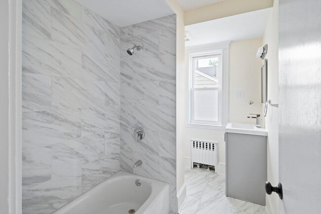 Building Photo - 57 Yale St