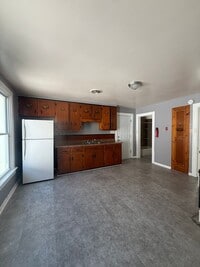 Building Photo - 51 James St