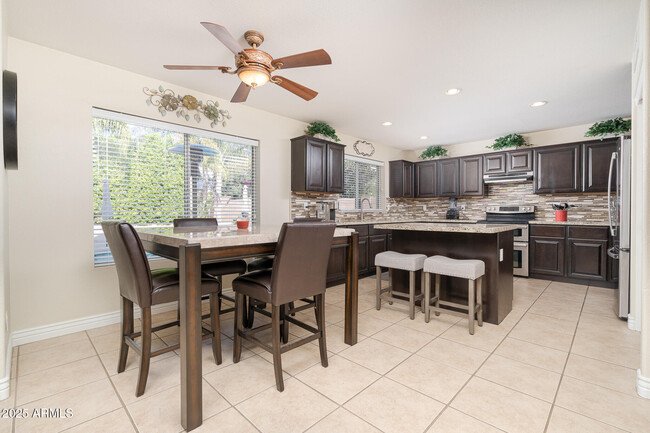 Building Photo - 3302 E Rosemonte Dr