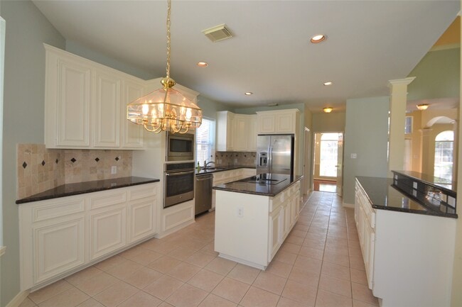 Building Photo - 1711 Emma Cove Ct