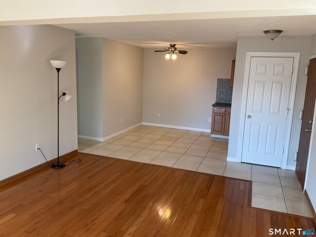 Building Photo - 157 Woodland Dr