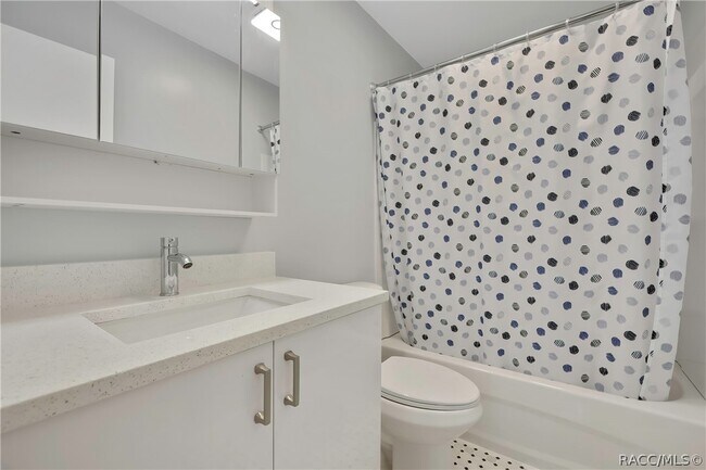 Building Photo - 1019 E Turner Camp Rd