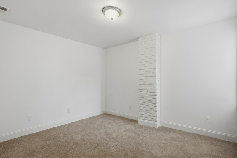 Building Photo - 2546 W Baltimore St