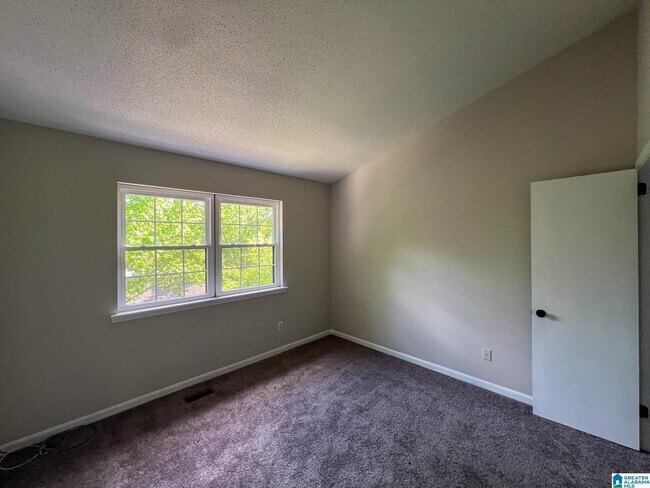 Building Photo - 2417 Eagle Ct