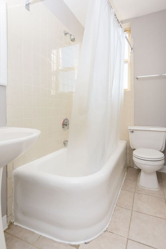 Building Photo - 7147 S Jeffery Blvd