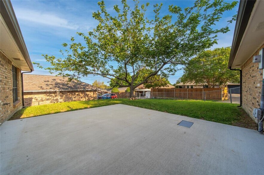 Building Photo - 408 Shoreview Dr