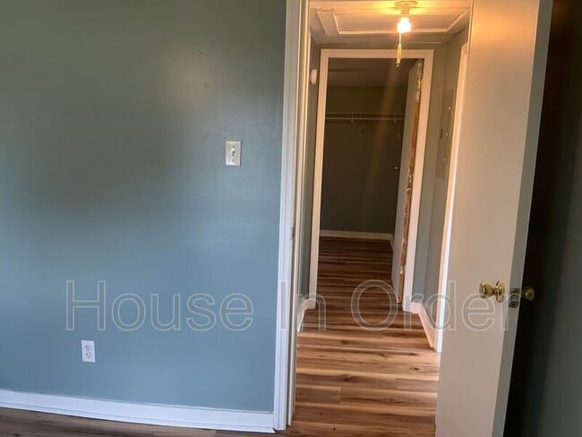 Building Photo - 67 Madrid Ln