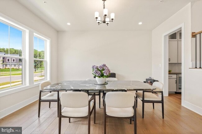 Building Photo - 12321 Potomac Hunt Rd