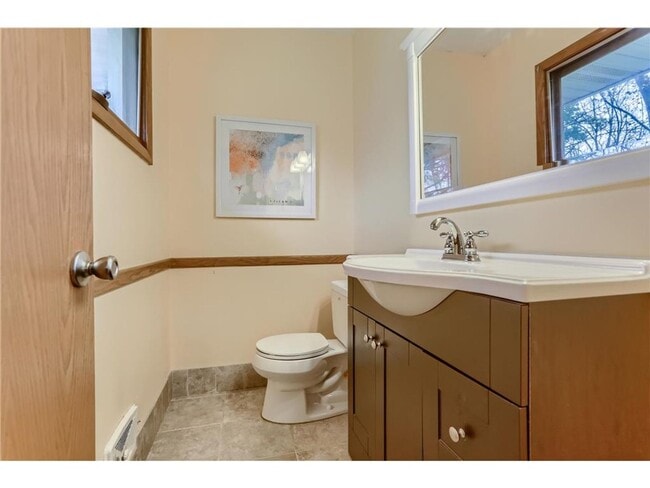 Building Photo - Spacious single-family home *3Bd*3Bath in New Hope Avail June 1