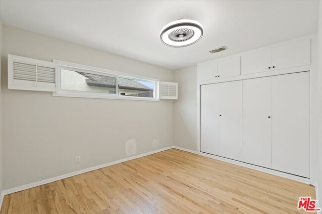 Building Photo - 8348 Reading Ave