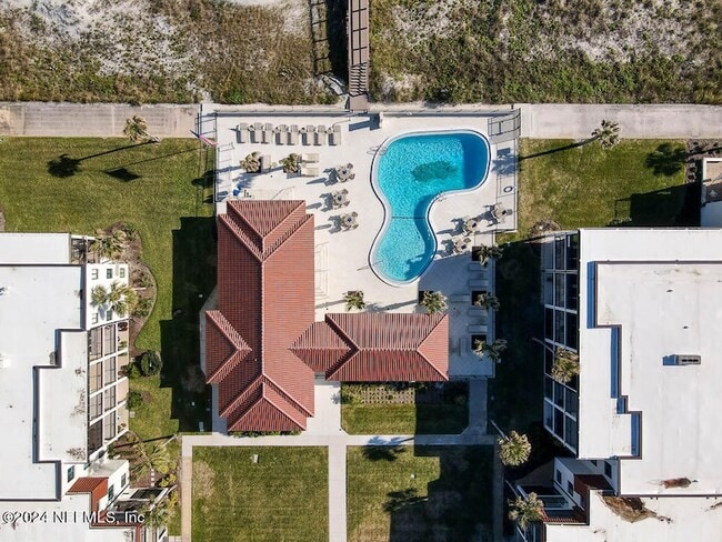 Building Photo - 2321 Costa Verde Blvd