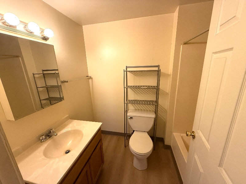 Building Photo - 181 Main St