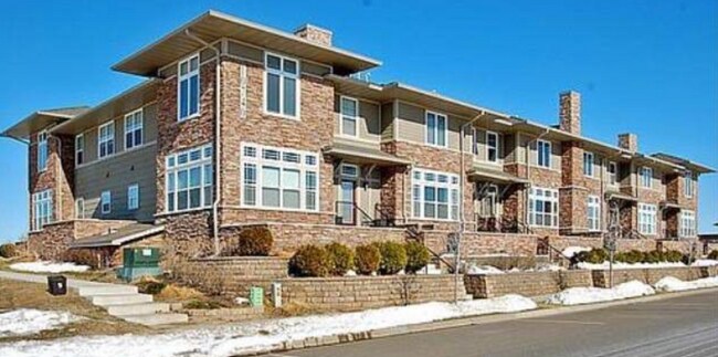 Primary Photo - 10740 Town Square Dr NE
