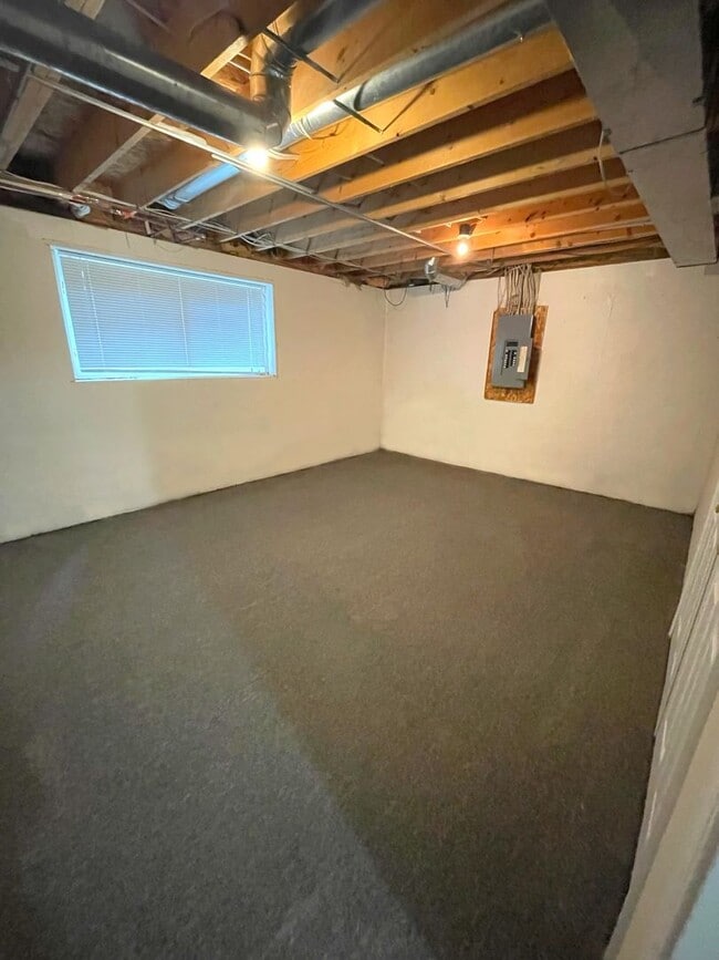 Building Photo - 230/232 Brookridge Rd.