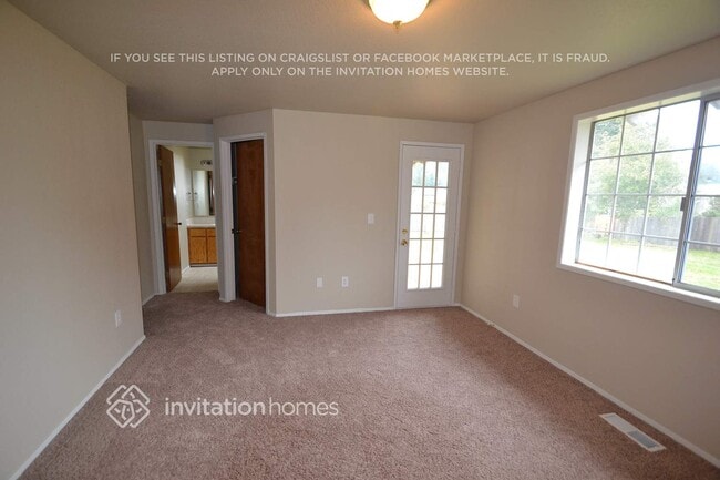 Building Photo - 15505 18th Ave Ct E