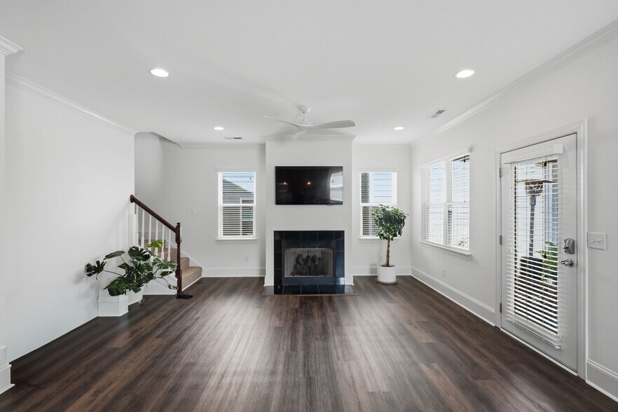 Building Photo - 20264 Harroway Dr