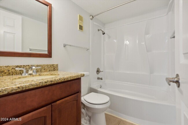 Building Photo - 8649 E Royal Palm Rd