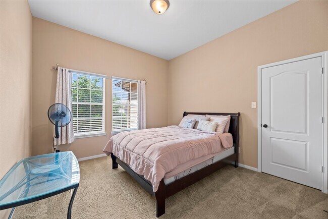 Building Photo - 26706 Whitetail Springs Ct