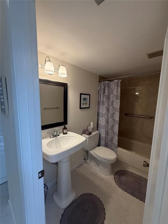 Building Photo - 3102 Windrush Bourne