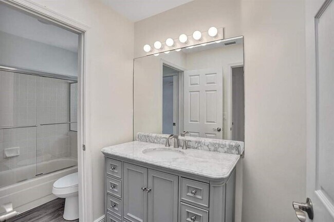 Building Photo - 11032 Boston Dr