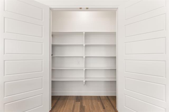 Building Photo - 2250 Macy Wy