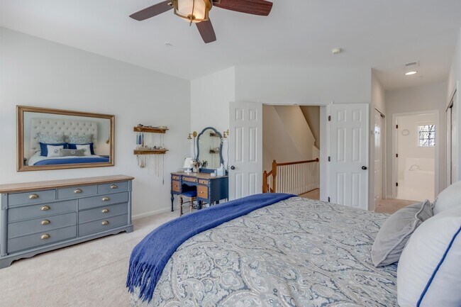 Building Photo - 11429 Log Ridge Dr