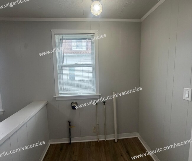 Building Photo - 1114 Pine St