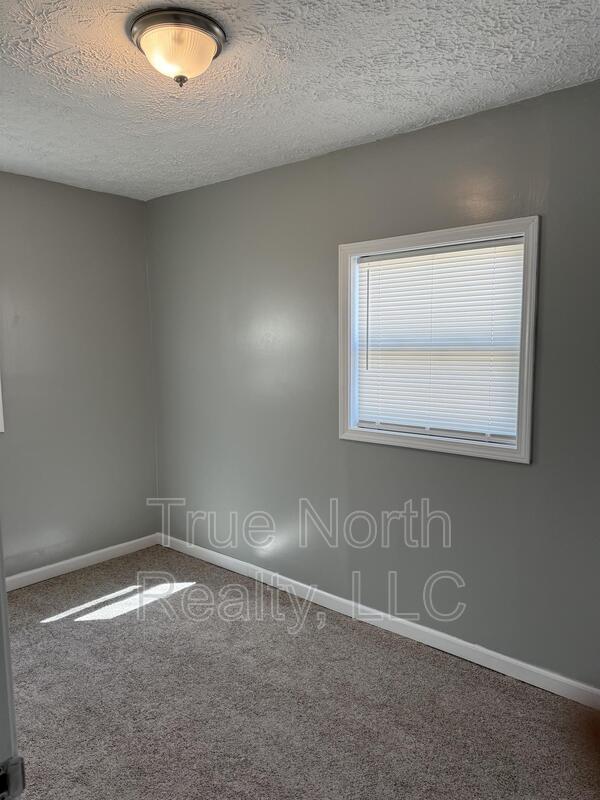 Building Photo - 521 S Wayne Ave