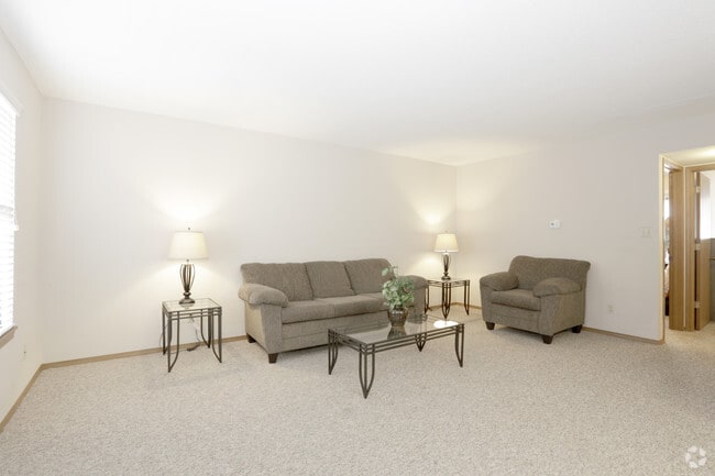 2 Bedroom 712SF - Living Room - Smith Apartments @ 1009 West Clark