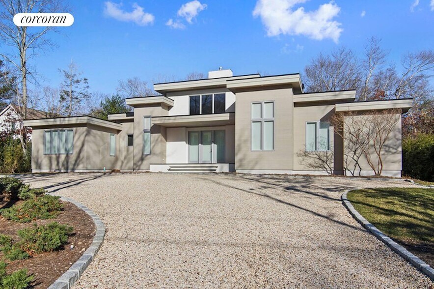 Primary Photo - 6 Monument Ln