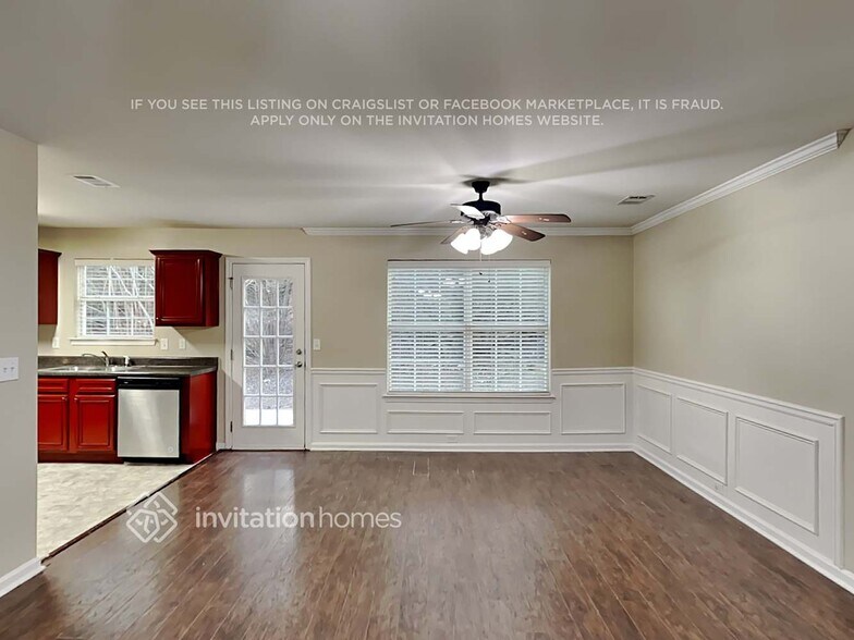 Building Photo - 114 Hidden Creek Dr