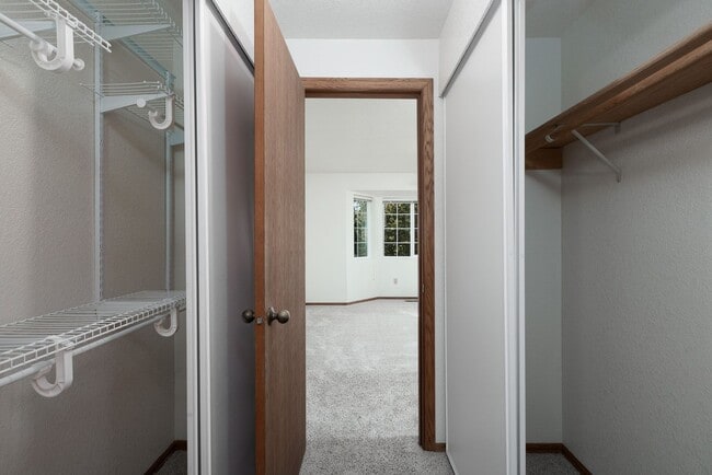 Building Photo - Charming 3-Bedroom Duplex Minutes from JBL...