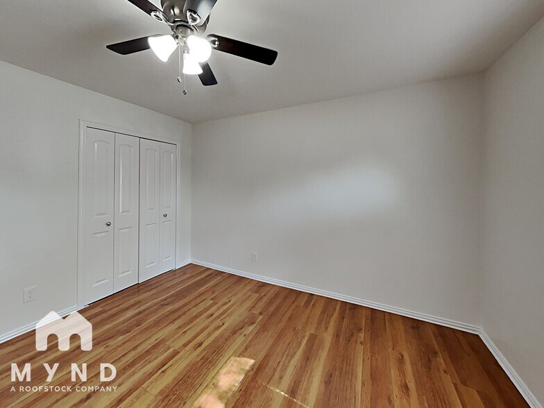 Building Photo - 551 Oldbridge Dr