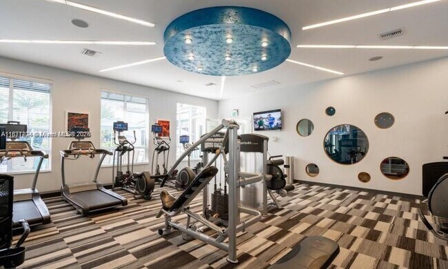 Building Photo - 320 Franklin Club Dr