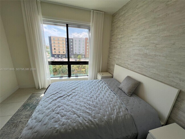 Building Photo - 8001 NW 41st St