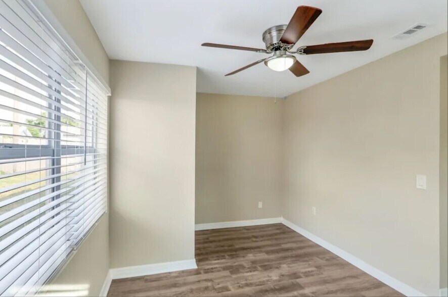 Building Photo - 7202 Palisade Dr