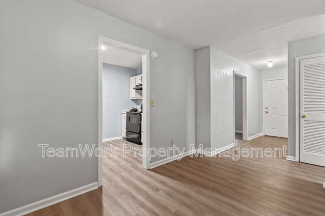 Building Photo - 149 Dorchester Manor Blvd