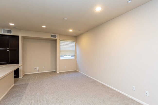 Building Photo - ***MOVE IN SPECIAL $250.00 OFF FIRST MONTH...
